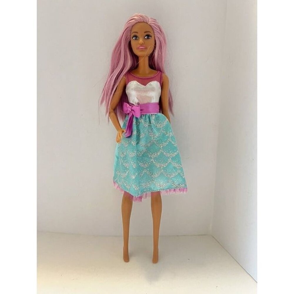 Barbie Fashionista Lavender‎ Hair Brown Eyes Aqua Silver Summer Party Redressed